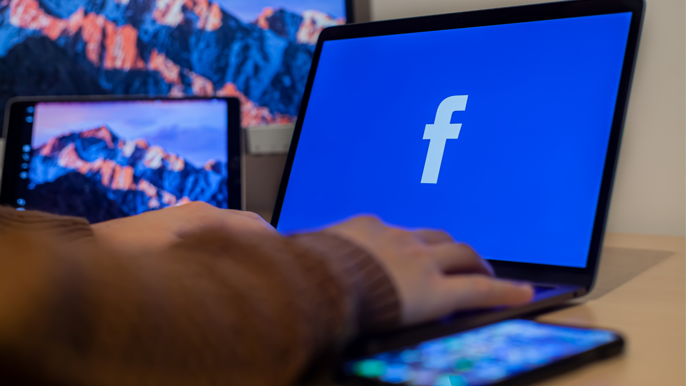how to turn off active status in Facebook